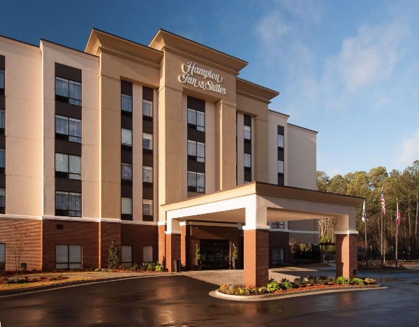 Hampton Inn & Suites by Hilton Augusta-Washington Rd image 1