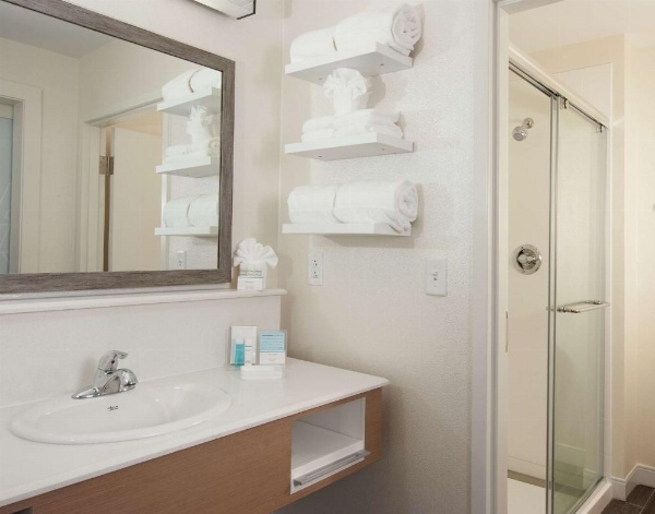 Hampton Inn & Suites by Hilton Augusta-Washington Rd image 22